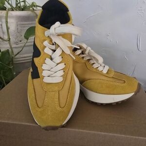 Steve Madden Mustard and Black Sneakers